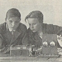 Z 20. a 30. let: Odpočinek a spánek, Práce a charakter, Lidská továrna